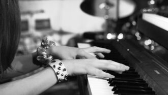 Come imparare le quadriadi al pianoforte in poco tempo