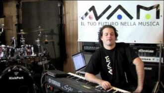 Daniele Perini – il pianoforte e le tastiere in NAM